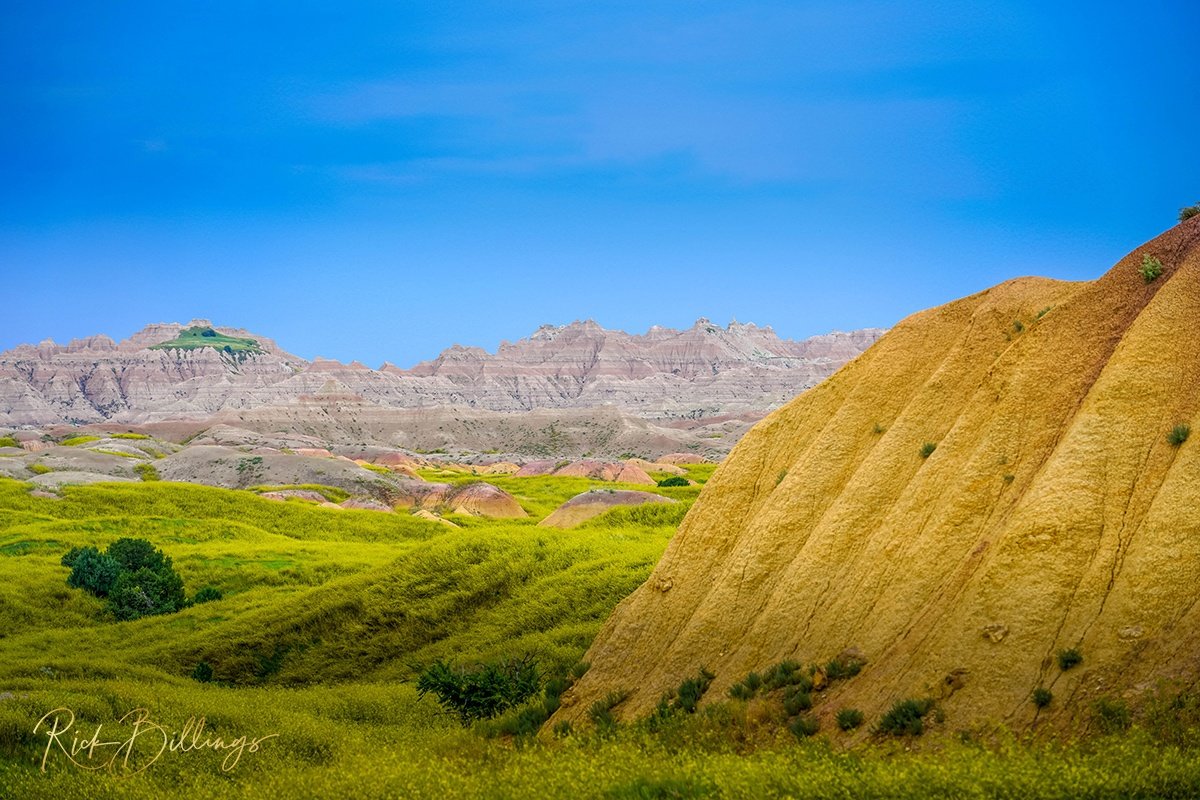 1009 Badlands Yellow Mounds